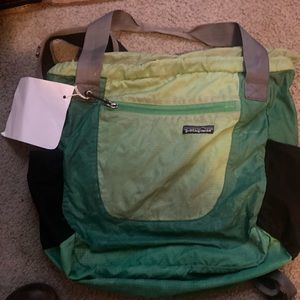 Lightweight travel tote GUC